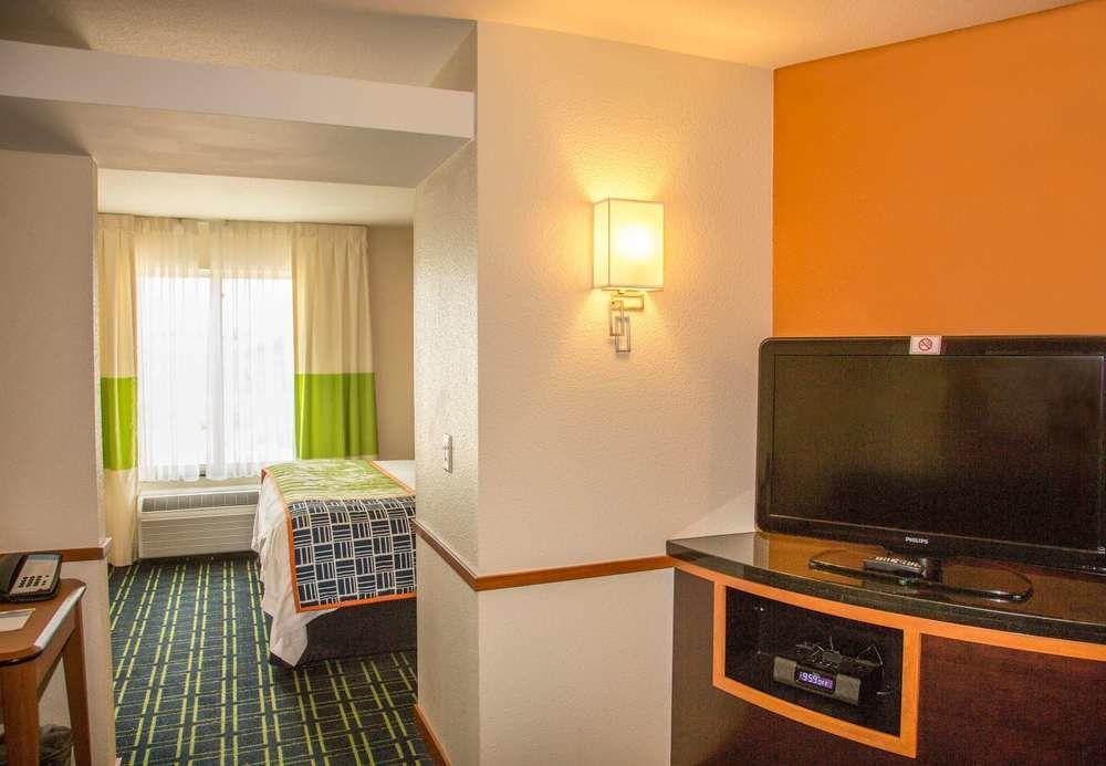 Fairfield Inn And Suites Карлсбад Екстер'єр фото